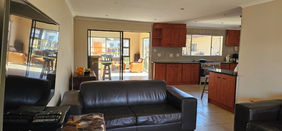 4 Bedroom Property for Sale in Brandwag Free State